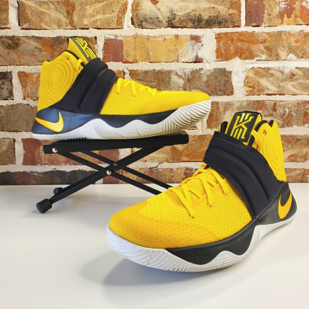 Nike Air Kyrie 2 Australia Yellow Kyrie Irving 819583 701 Size 17 *RARE SIZE*